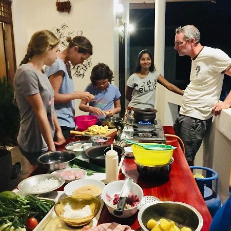 Sweet Home Tourist Rest, Cooking Classes & Tours Анурадхапура Екстер'єр фото